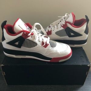 Jordan 4 Retro